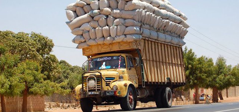 बढी भार बोक्ने सवारीलाई कारबाही गरिने