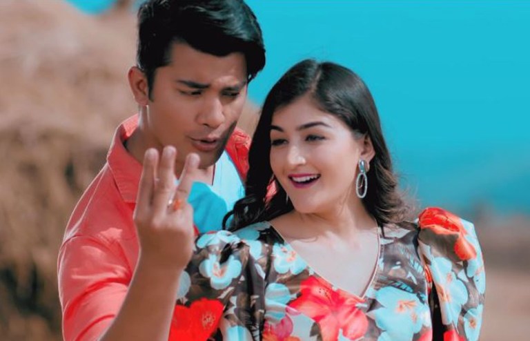 कृष्ण केसीको ‘फूल राम्रो’मा आकाश श्रेष्ठ र सम्झना खत्री