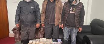 कुलेश्वरबाट अवैध हुण्डी कारोबारमा संलग्न तीन जना पक्राउ