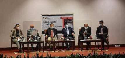 रञ्जित रे को पुस्तक विमोचन